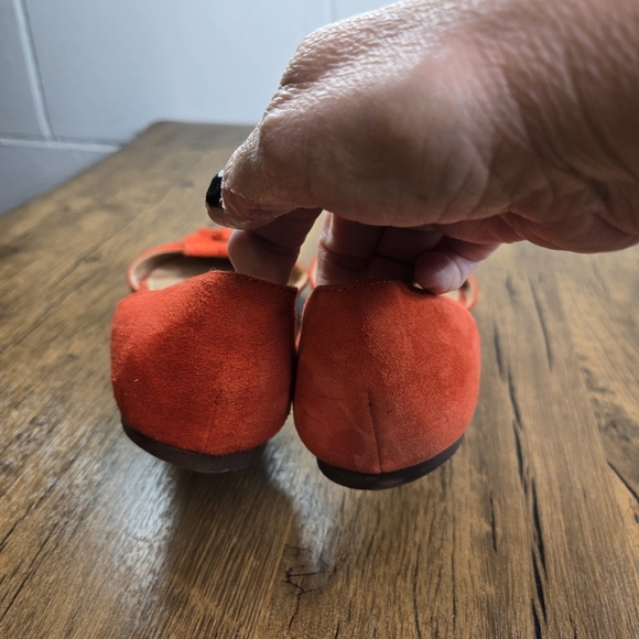 J. Crew Orange Red Suede Kilted Pointed Toe Dorsay Tassel Flats - Picture 6 of 13